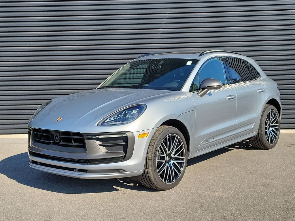 2025 Porsche Macan T