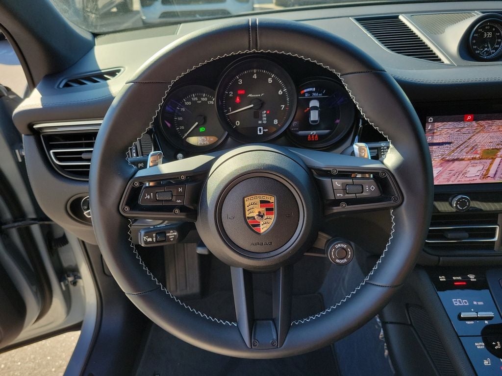 2025 Porsche Macan T