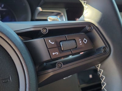 2025 Porsche Macan T