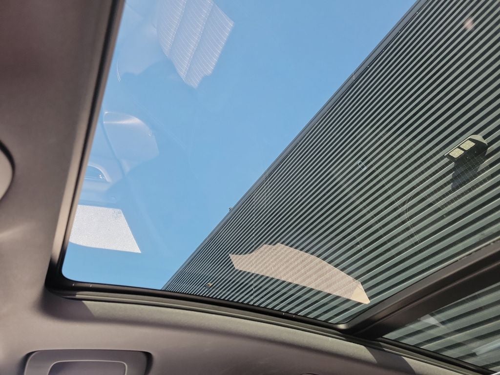 2025 Porsche Macan T