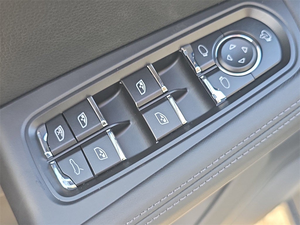 2026 Porsche Macan T