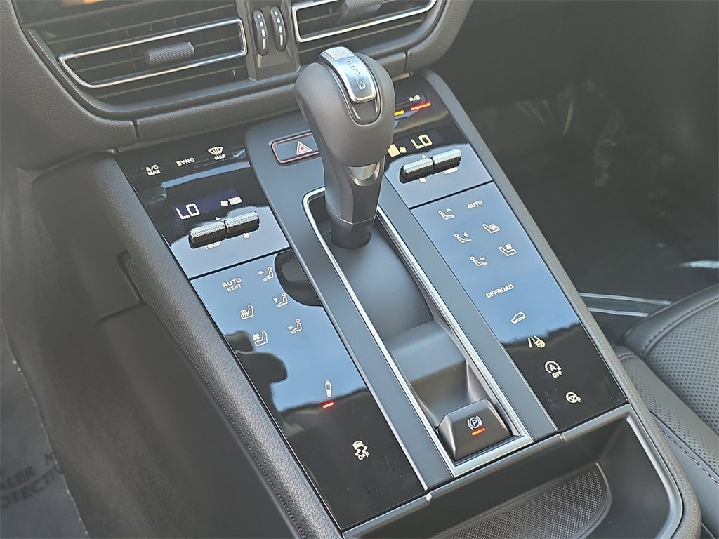 2026 Porsche Macan T