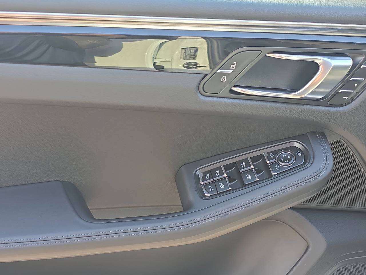 2026 Porsche Macan T