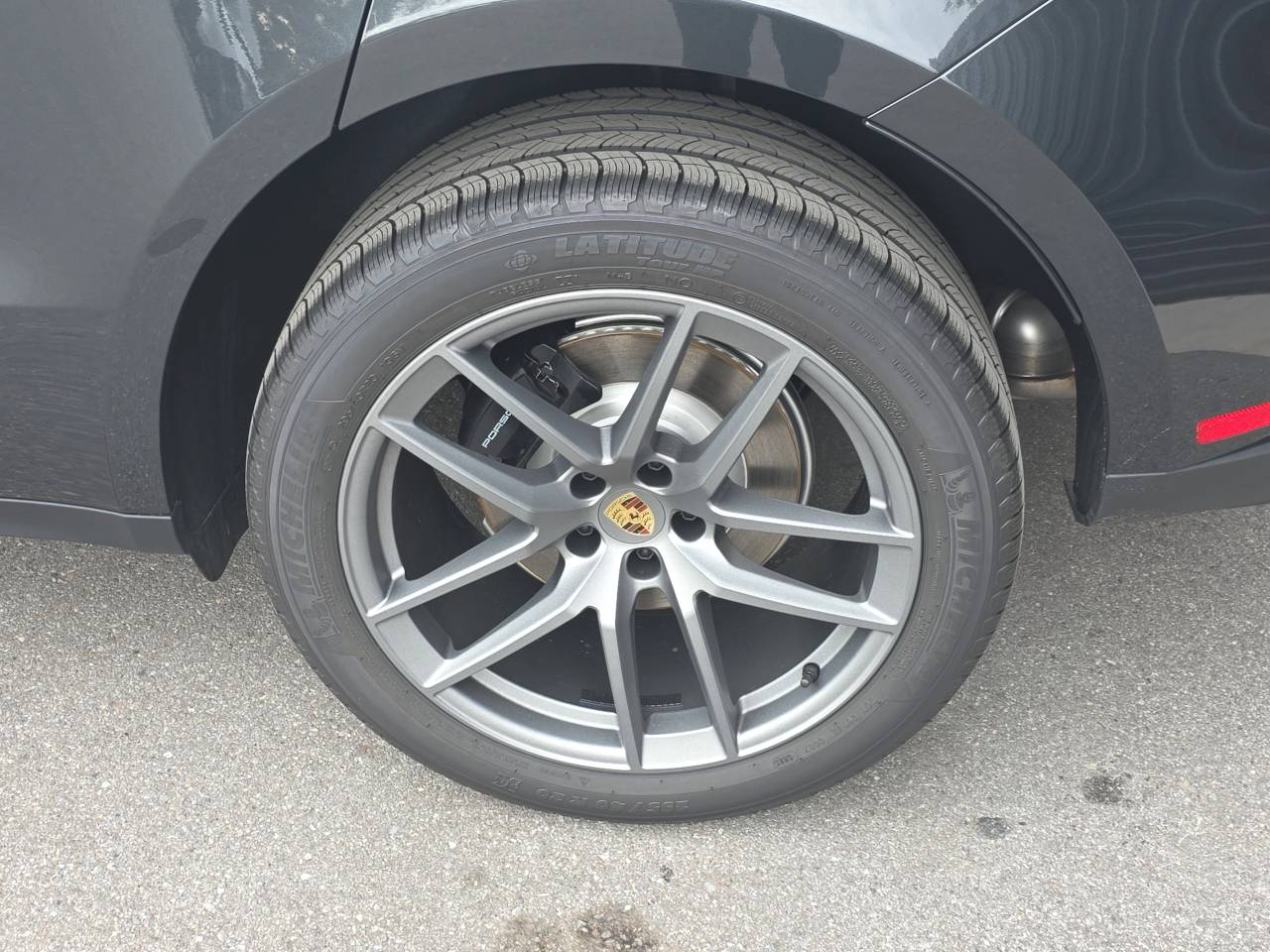 2026 Porsche Macan Base