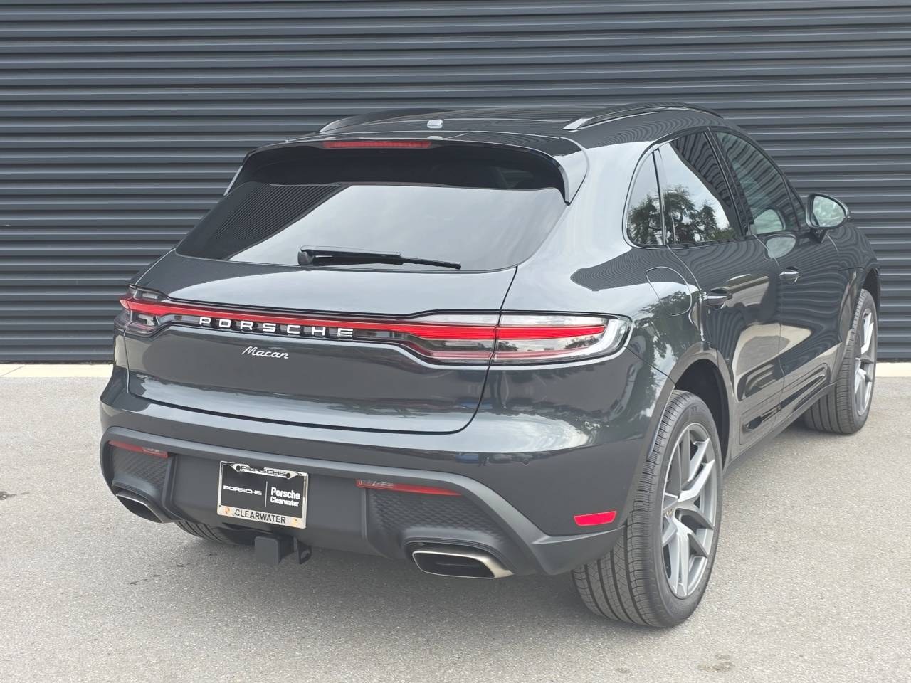 2026 Porsche Macan Base