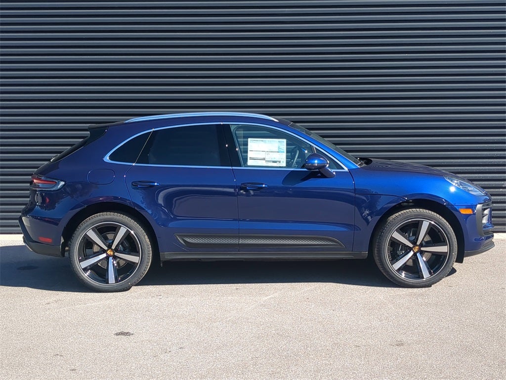 2026 Porsche Macan Base