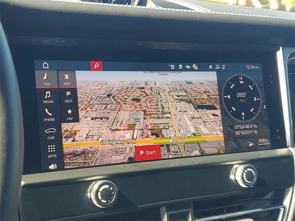 2025 Porsche Macan Base