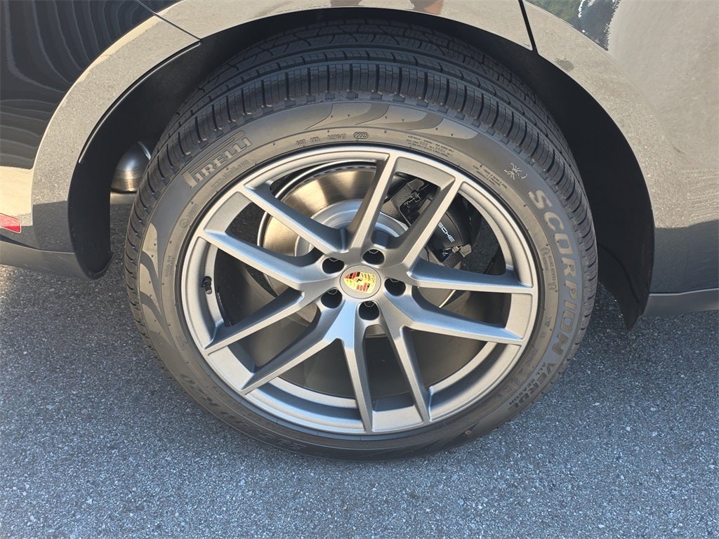 2026 Porsche Macan Base