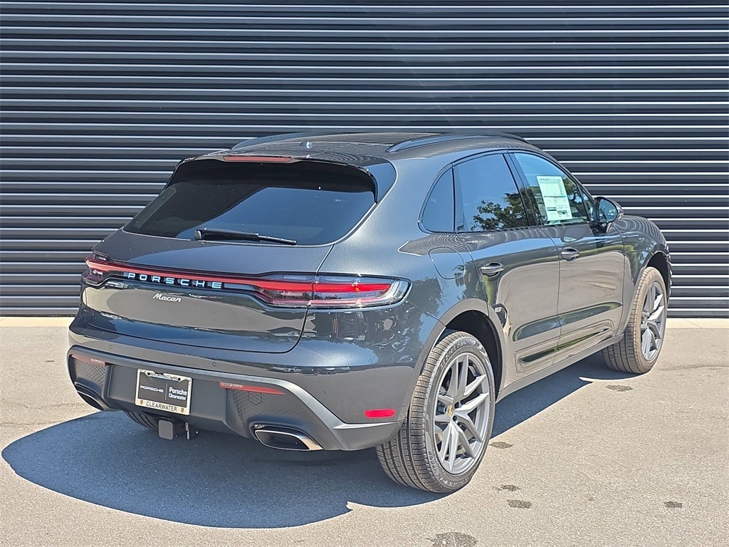 2026 Porsche Macan Base