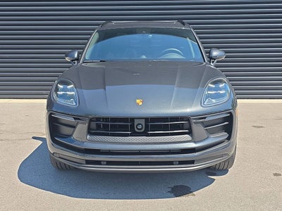 2026 Porsche Macan Base