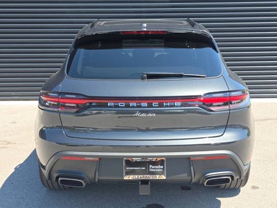 2026 Porsche Macan Base