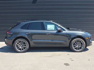 2026 Porsche Macan Base