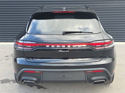 2026 Porsche Macan Base