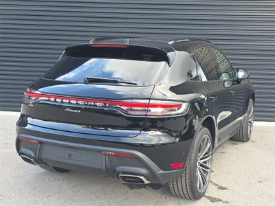 2026 Porsche Macan Base