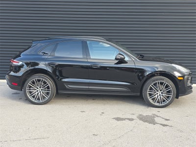 2026 Porsche Macan Base
