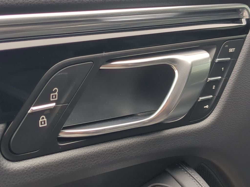 2026 Porsche Macan T