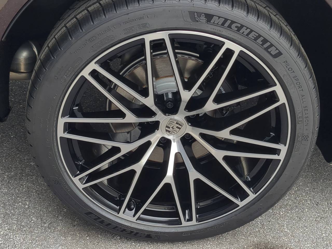 2026 Porsche Macan T