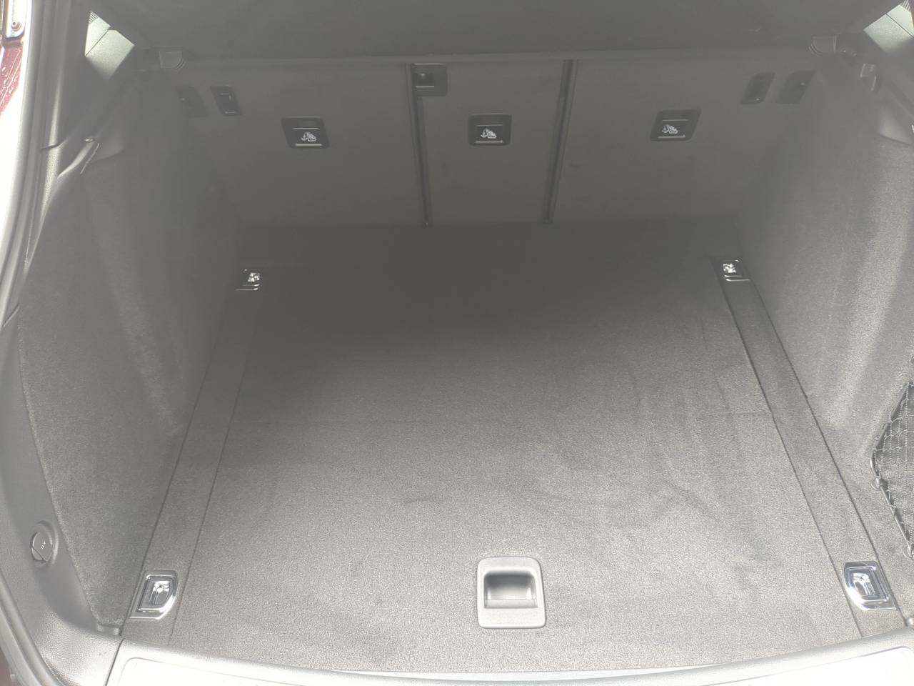 2026 Porsche Macan T