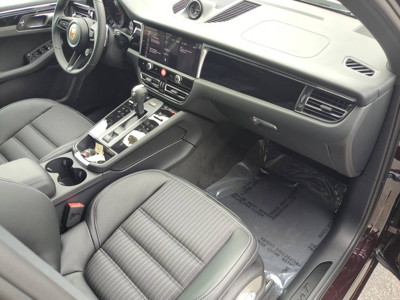 2026 Porsche Macan T