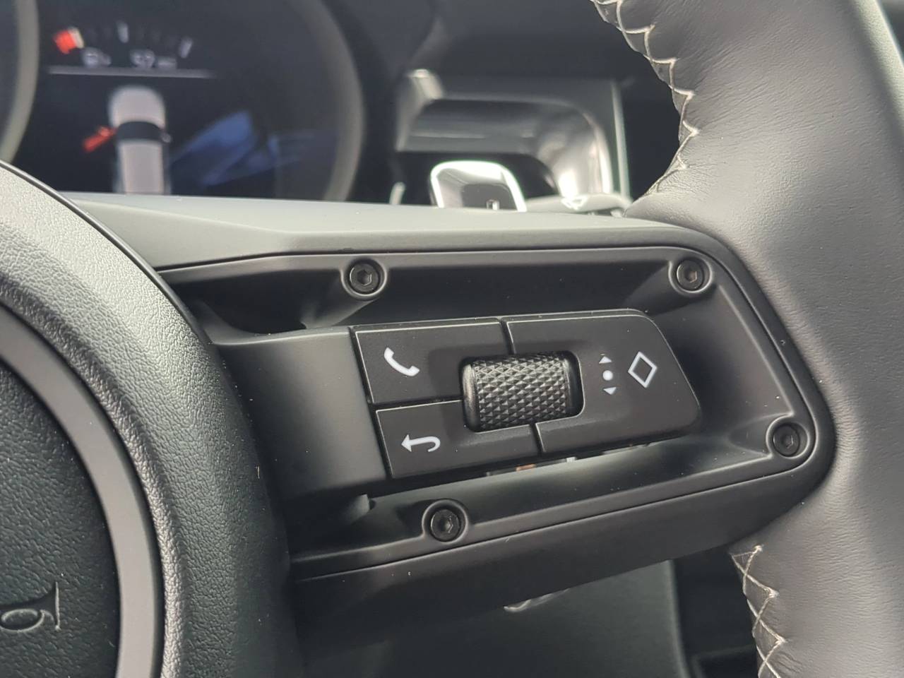 2026 Porsche Macan T