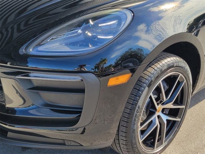 2025 Porsche Macan Base