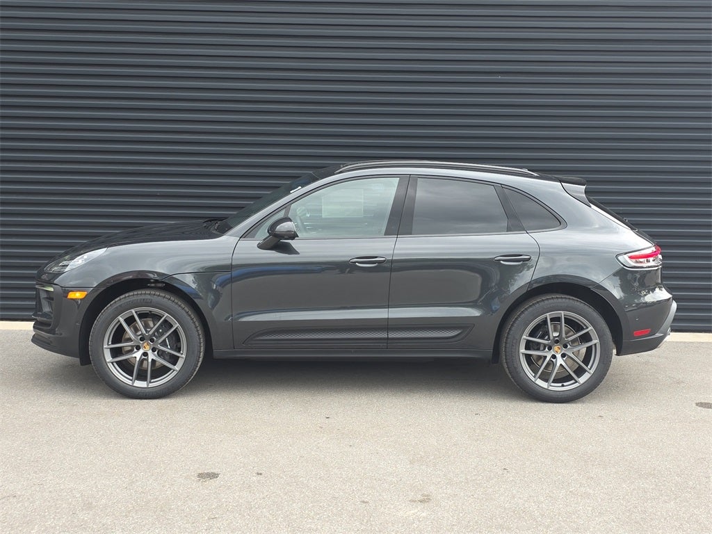 2026 Porsche Macan Base