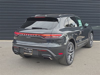 2026 Porsche Macan Base