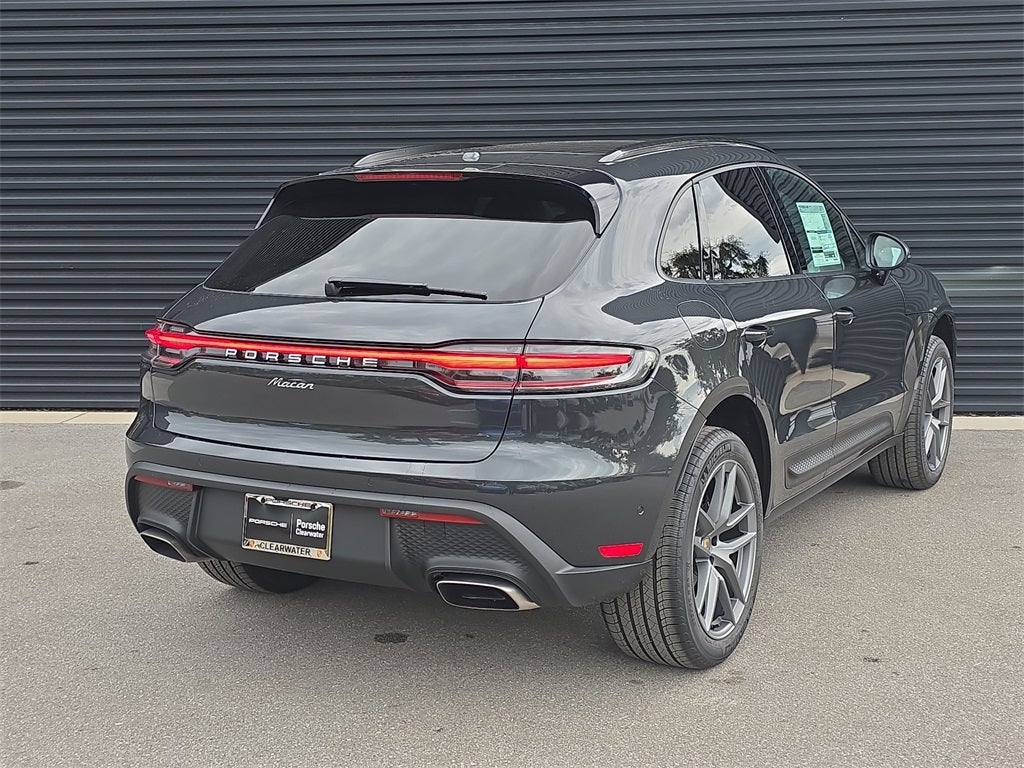 2026 Porsche Macan Base
