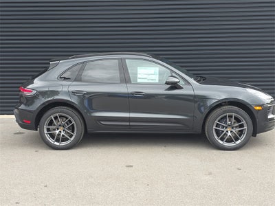 2026 Porsche Macan Base
