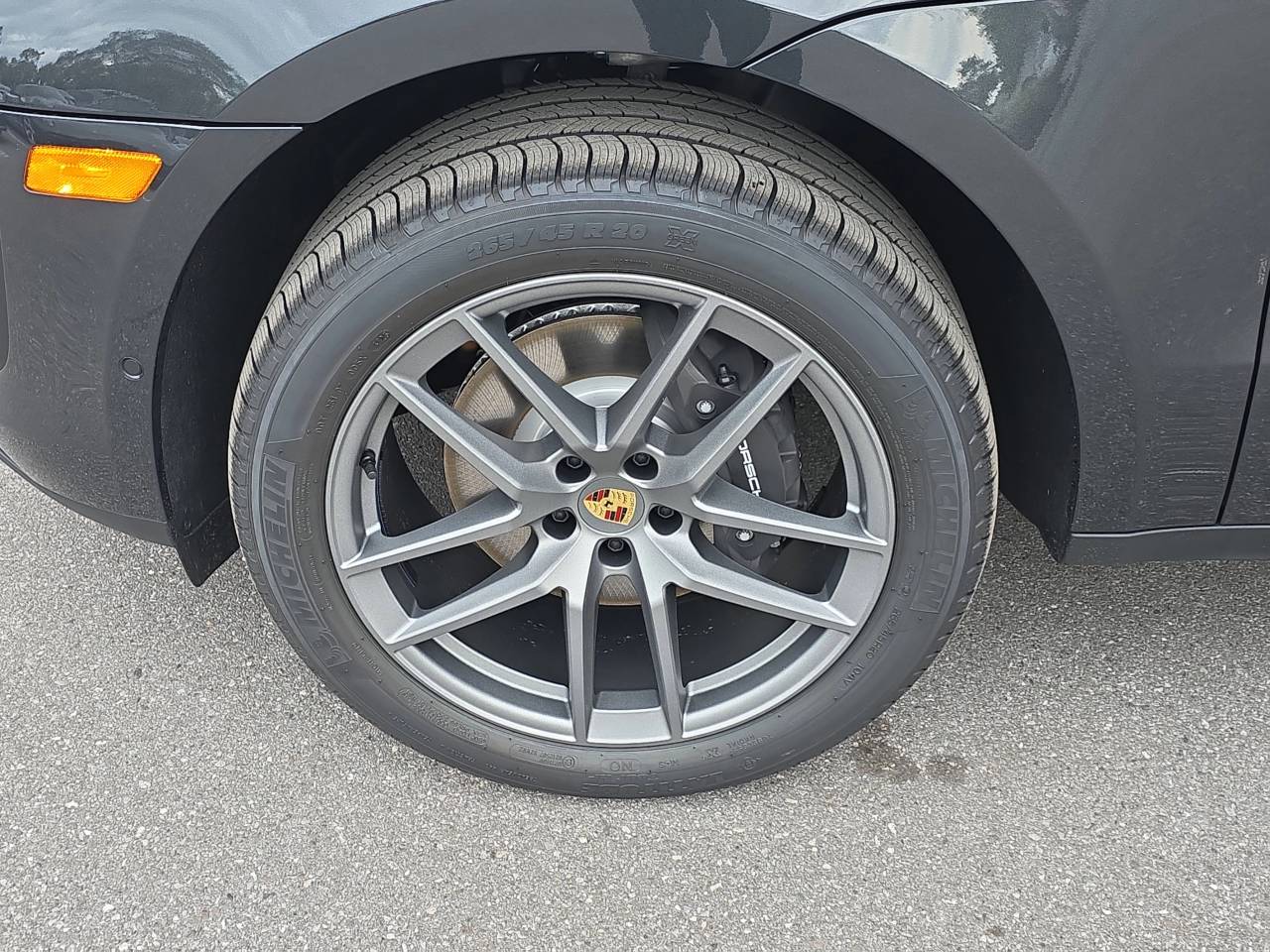 2026 Porsche Macan Base