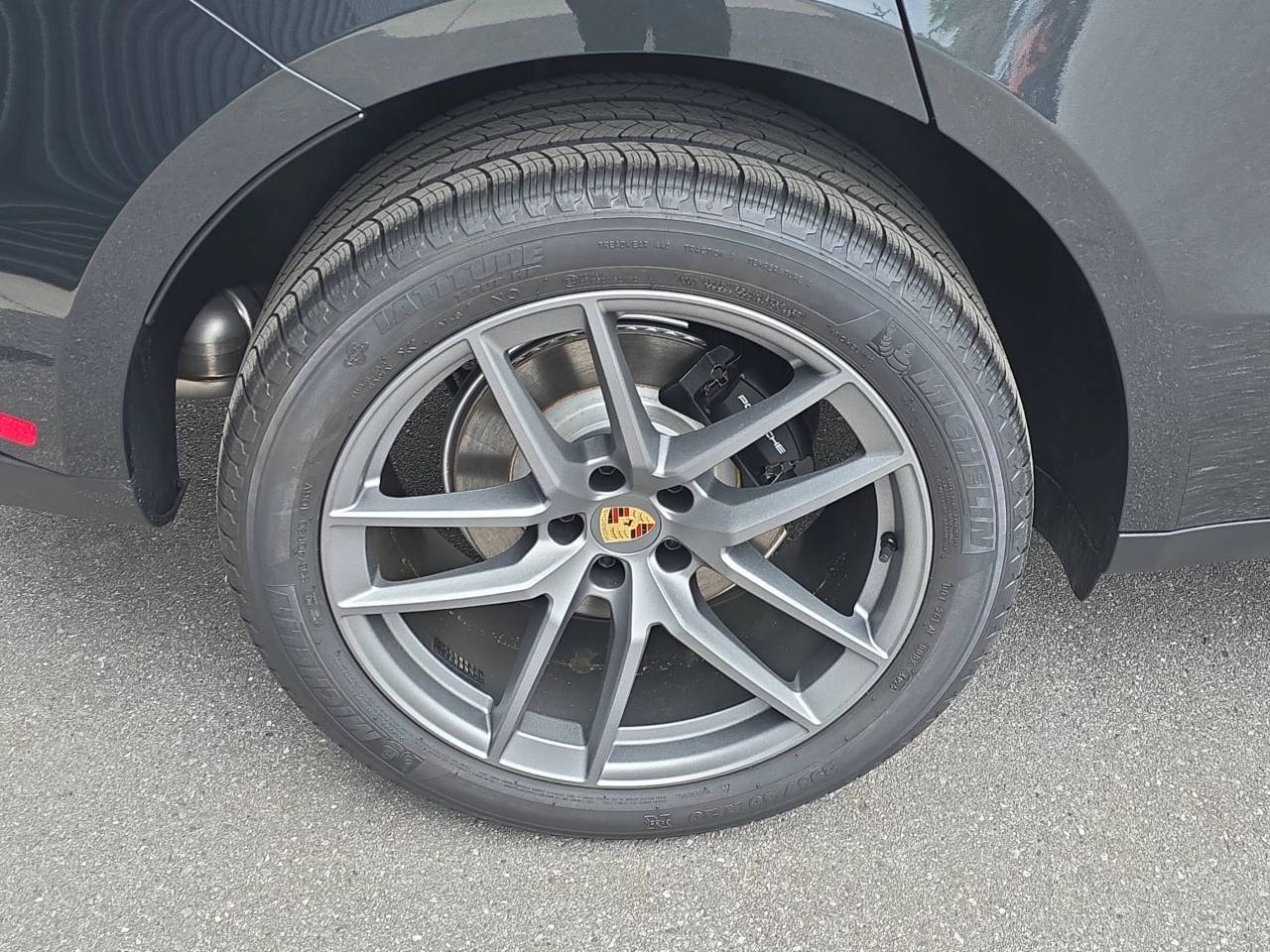 2026 Porsche Macan Base