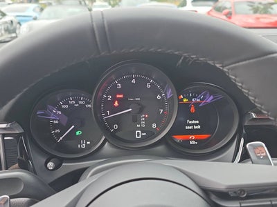 2026 Porsche Macan Base