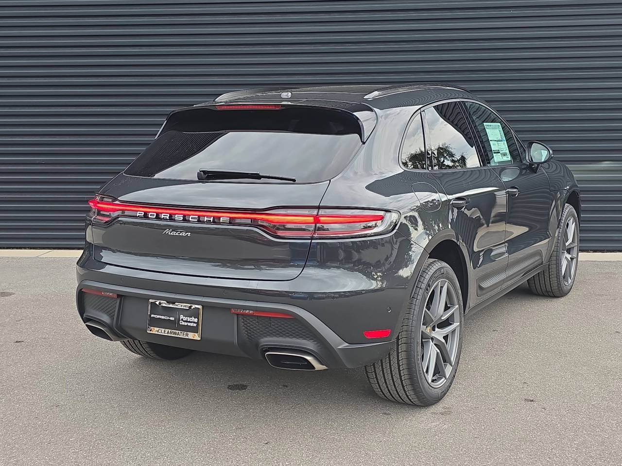 2026 Porsche Macan Base