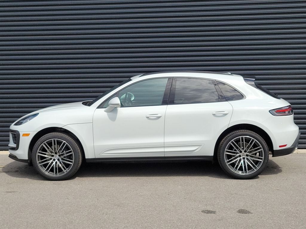 2026 Porsche Macan Base