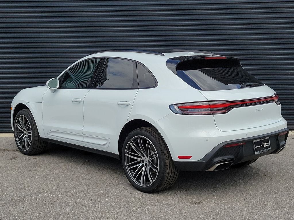 2026 Porsche Macan Base