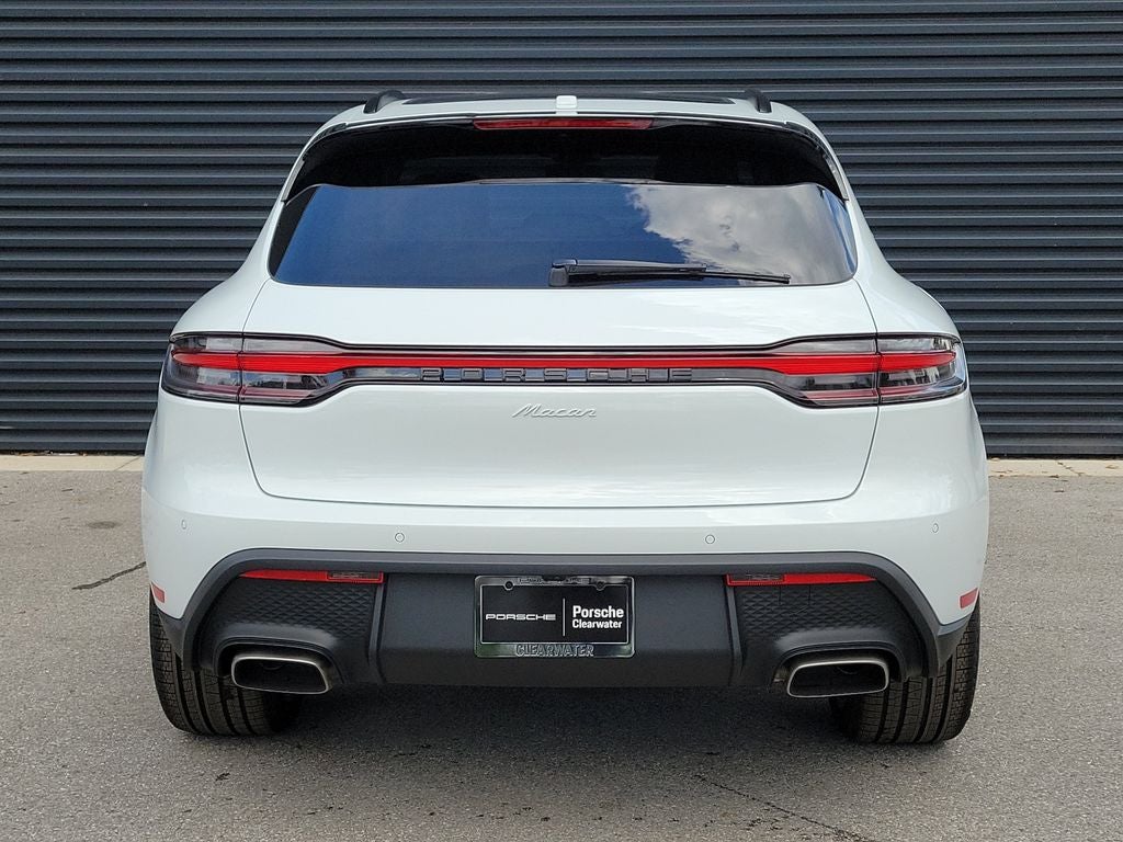 2026 Porsche Macan Base