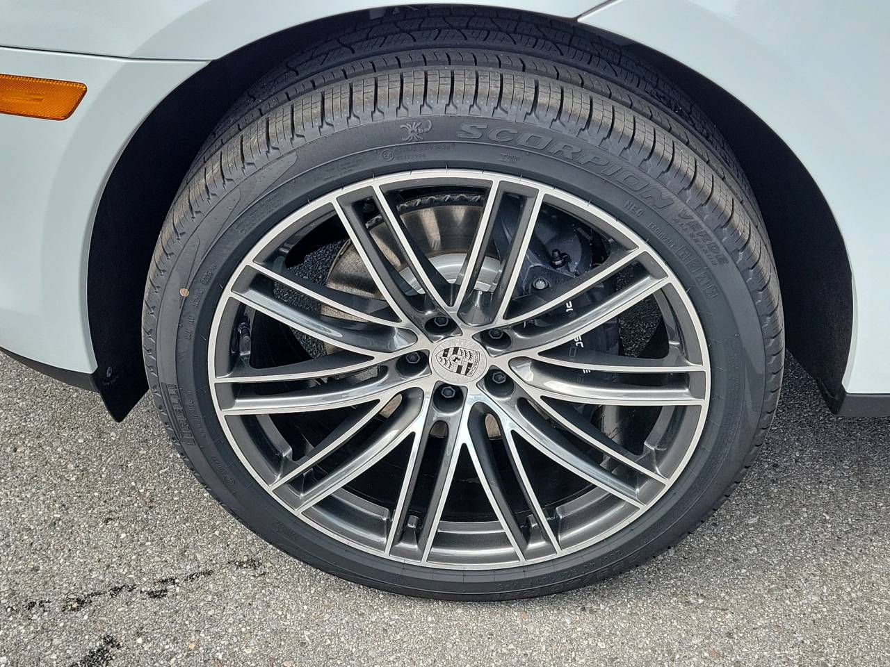 2026 Porsche Macan Base