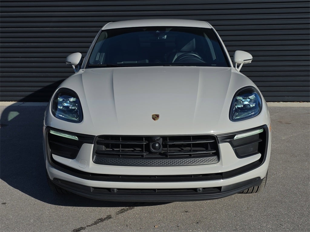 2022 Porsche Macan Base