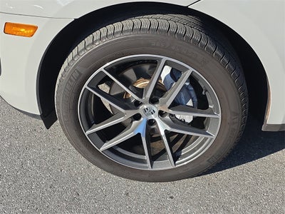 2022 Porsche Macan Base