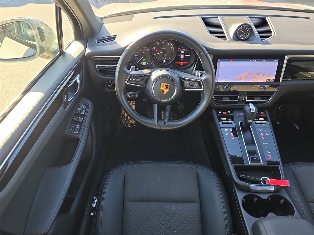 2022 Porsche Macan Base