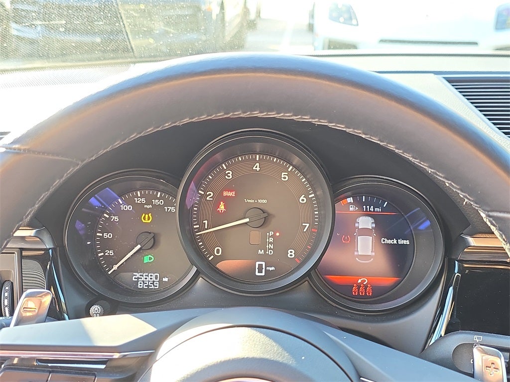 2022 Porsche Macan Base