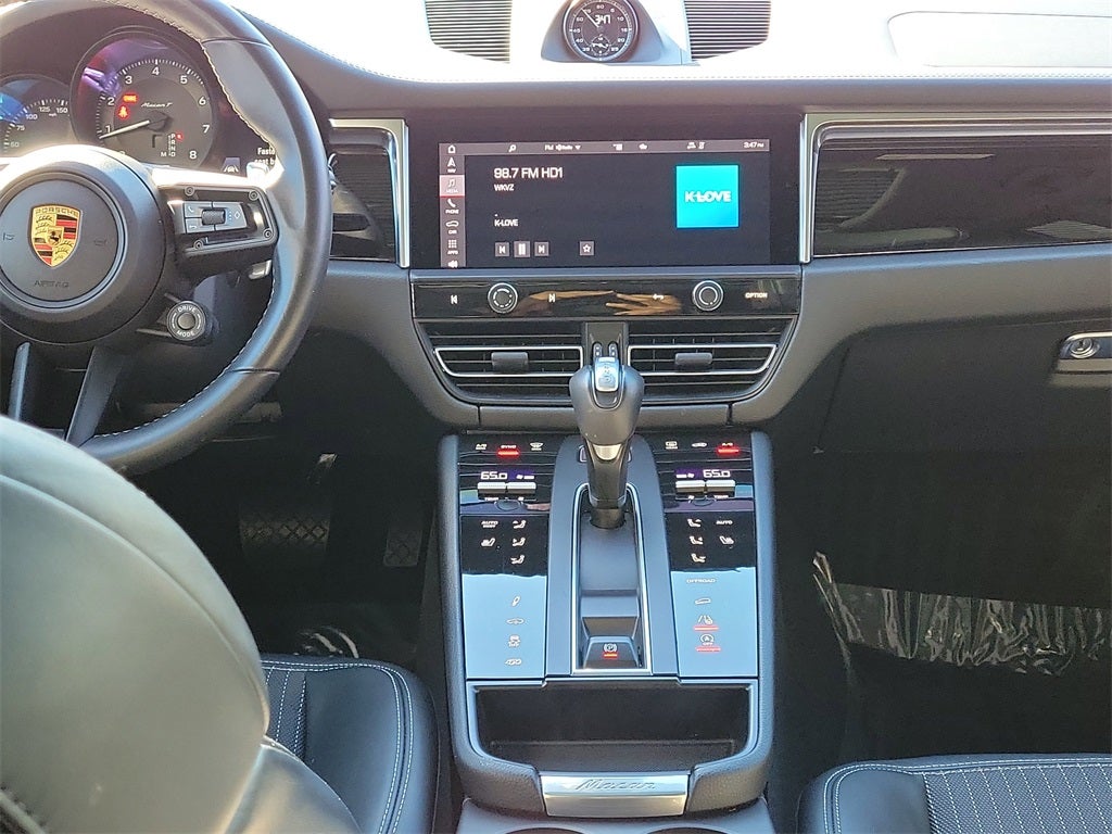 2024 Porsche Macan T