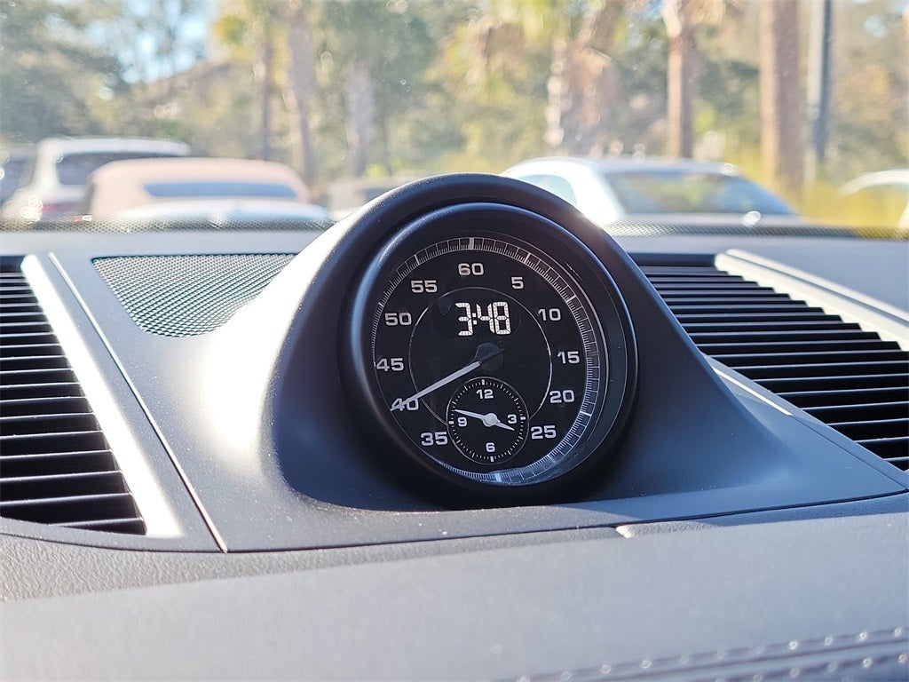 2024 Porsche Macan T