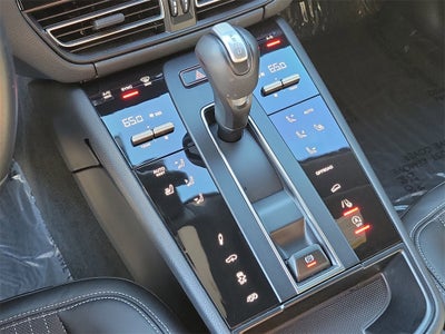 2024 Porsche Macan T