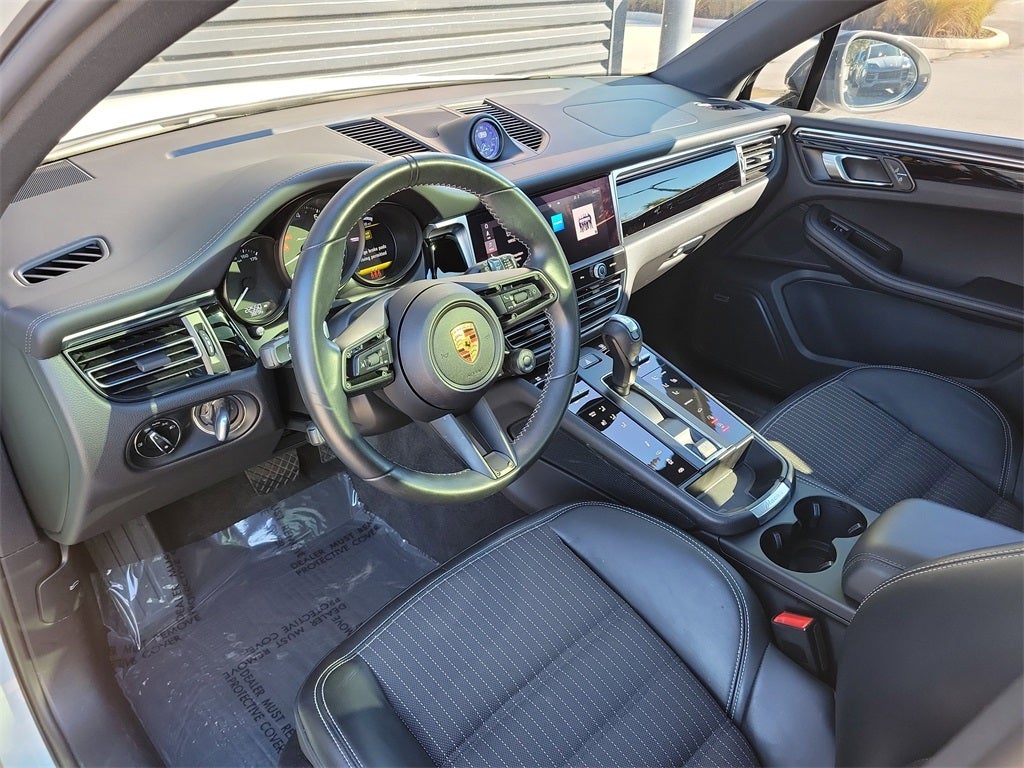 2024 Porsche Macan T
