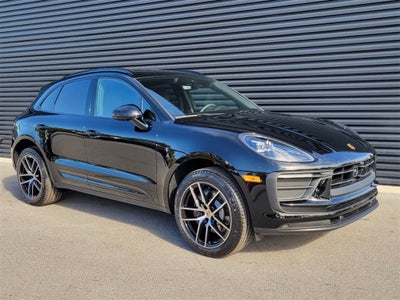 2025 Porsche Macan Base