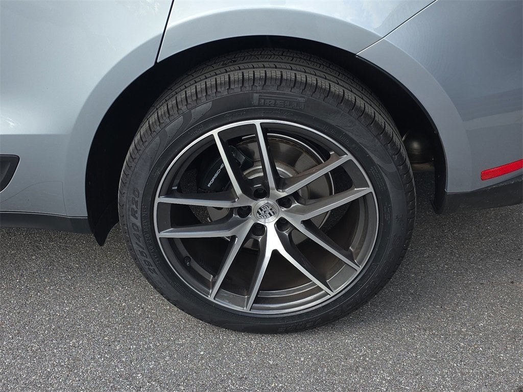 2025 Porsche Macan Base