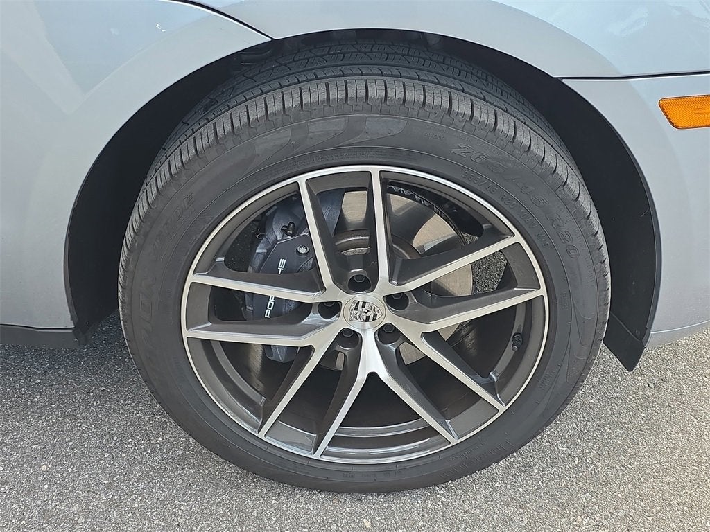 2025 Porsche Macan Base
