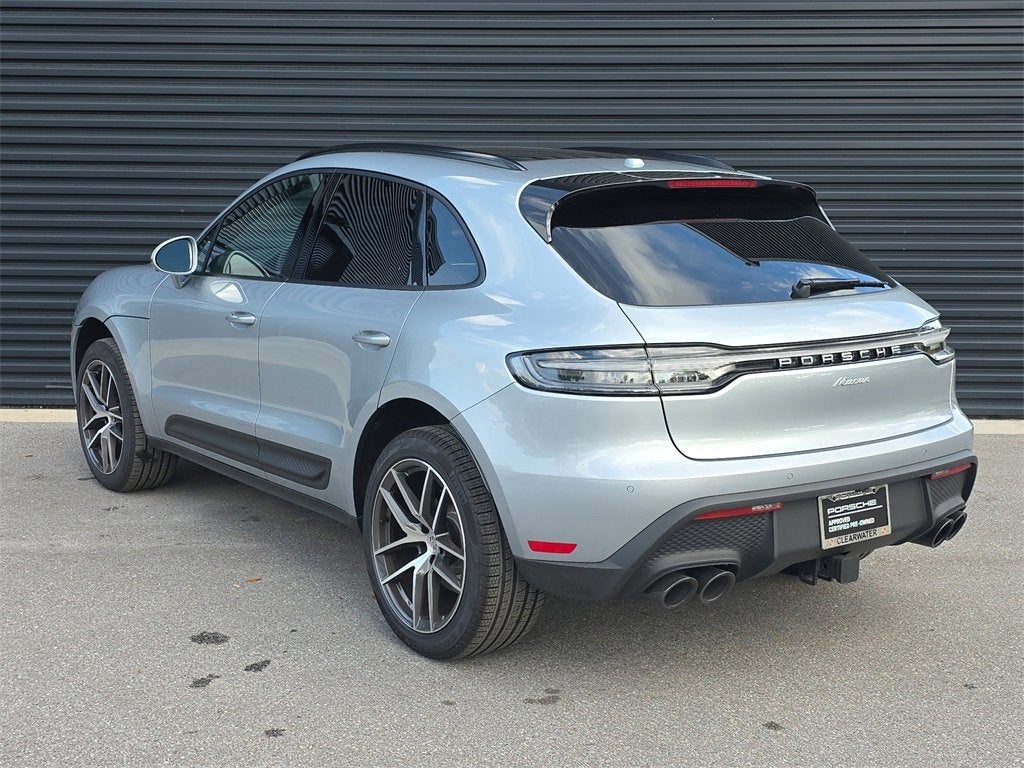 2025 Porsche Macan Base