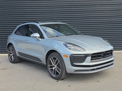 2025 Porsche Macan Base